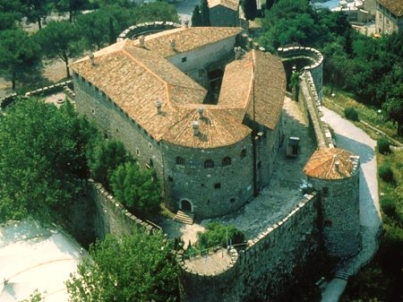 Charming Castles�